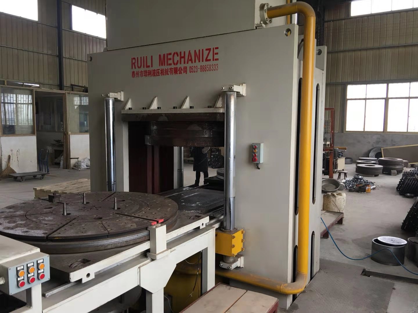 2000T press